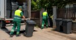Urban Grup Mediu continua distribuirea pubelelor pentru locuitorii din Piatra Neamt care stau la case