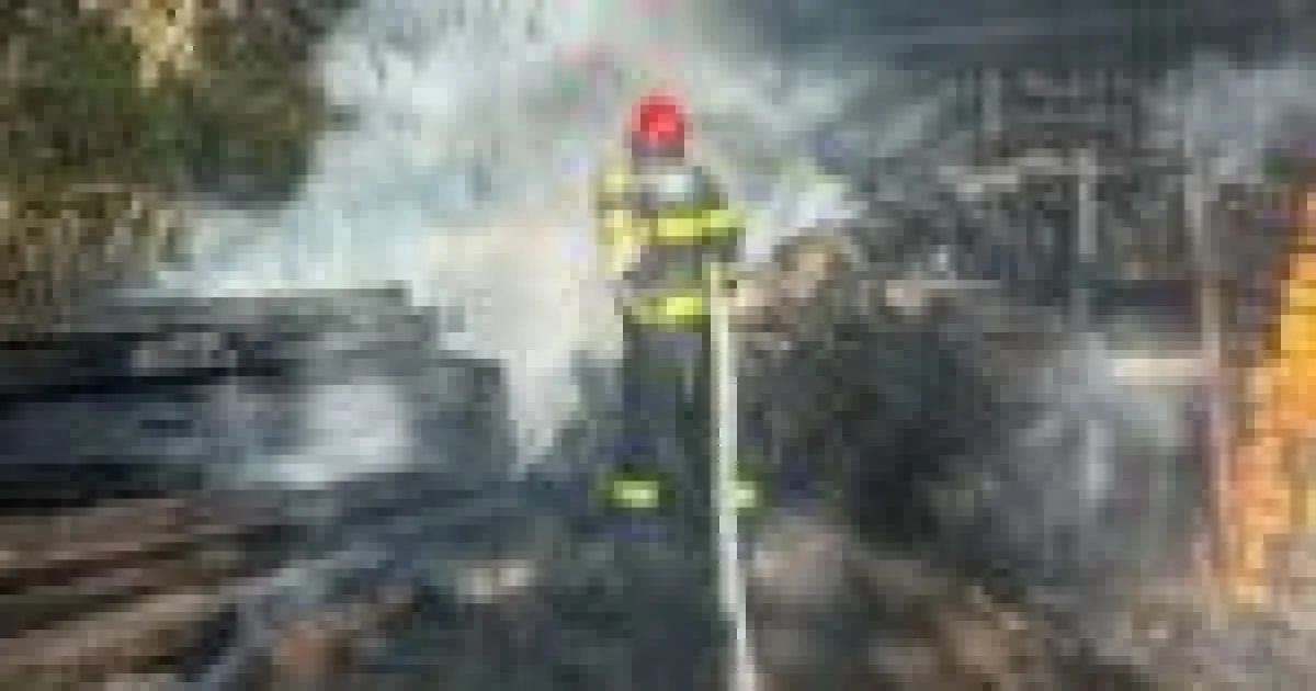 Incendiu provocat intenționat în curtea unei biserici din Piatra-Neamț